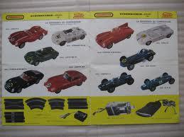 COLECCIONO TODO LO QUE TENGA QUE VER CON COCHES,SI VAS A TIRAR O QUITAR ALGO DÍMELO.