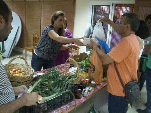 MercaDemos MARTES 03 de diciembre a las 20:00h, Plaza del pueblo, La Isleta