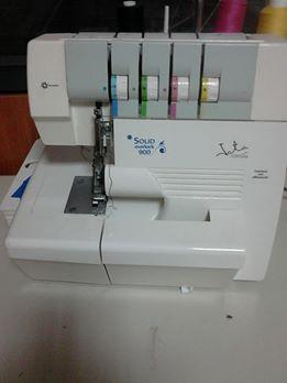 OFREZCO PARA USO EN VECINDARIO, UNA REMALLADORA Y   MAQUINA DE COSER Y BORDAR. 