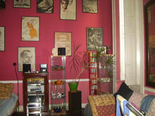 SE ALQUILA HABITACIÓN EN ZONA TRIANA