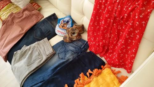 Ropa Talla 36 - 38 Mujer y para NIÑO de 3 a 5 años. 